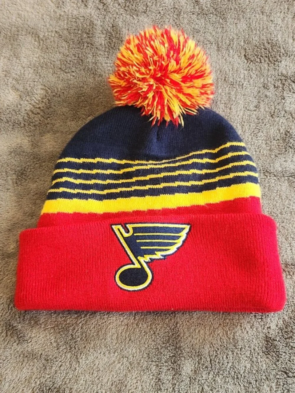Mitchell & Ness NHL St Louis Blues Cuffed Winter Knit Pom Beanie Hat 2022
